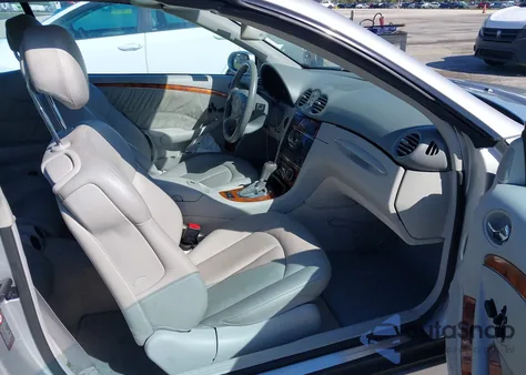 2005 Mercedes-Benz Clk 500 из США, поврежденный, VIN WDBTK75J15F145455